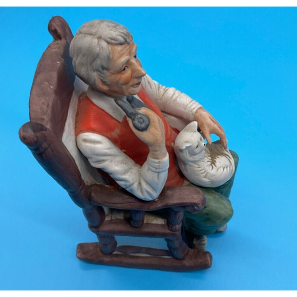 Vintage Figurine Old Man In A Chair With a Dog Smoking Pipe Country Core - Picture 2 of 4